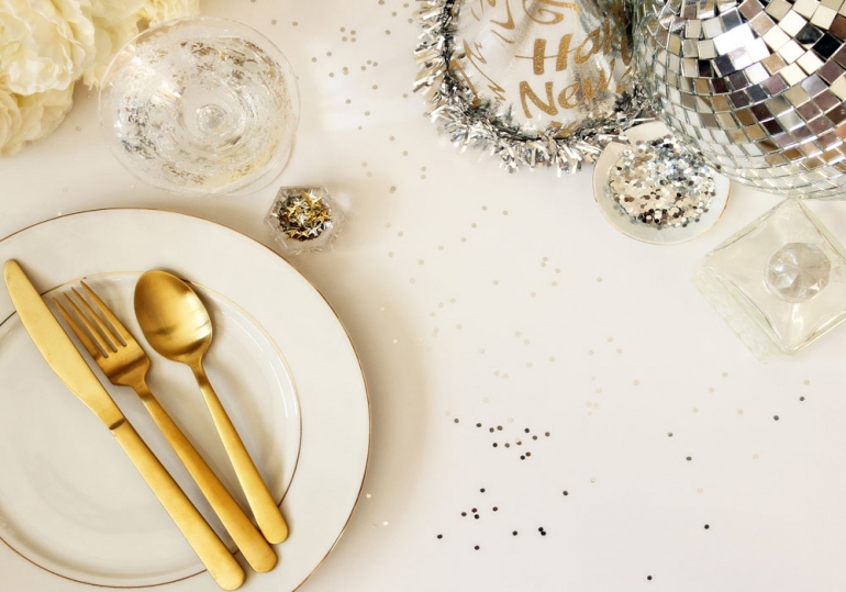 9 Amazingly Simple and Budget Friendly New Year’s Eve Party Ideas