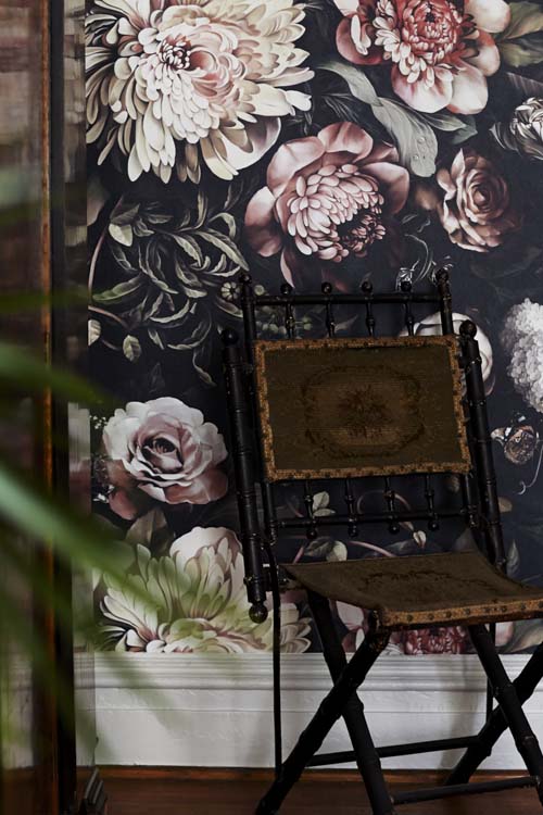 home-decor-vintage-wallpaper-antique-moody-floral