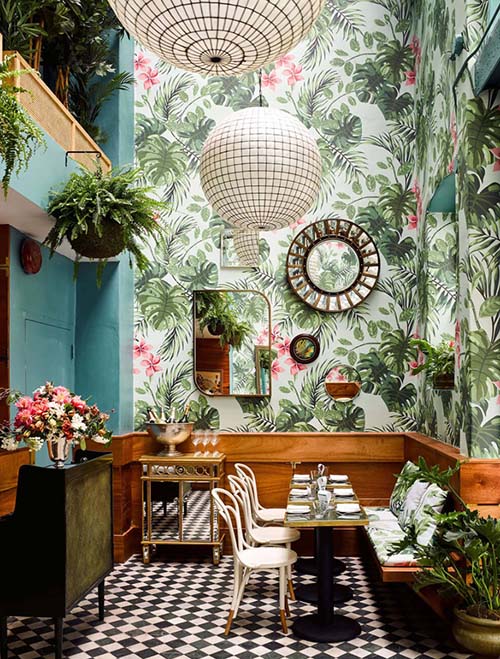 interior-design-green-black-and-white-tiles-flowers-cafe-bistro-Cuban