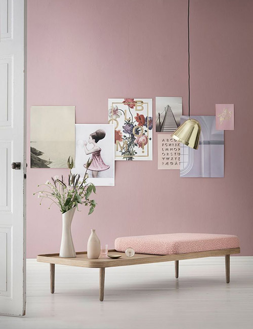 pantone-ash-rose-wall-and-chair-decor