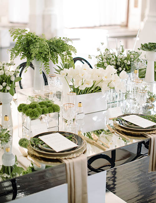 black-pale-green-and-white-wedding-table-setting