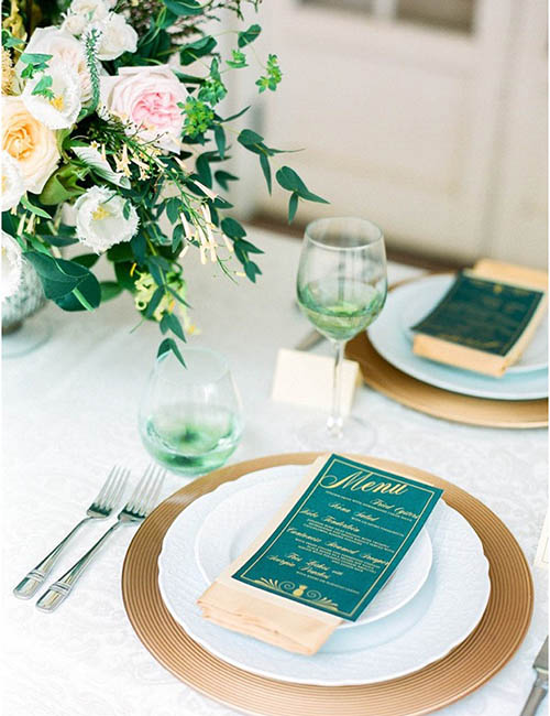 gold-hunter-green-wedding-table-setting