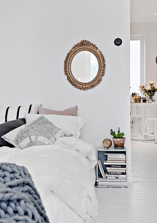 bedroom-brass-framed-mirror-home-decor