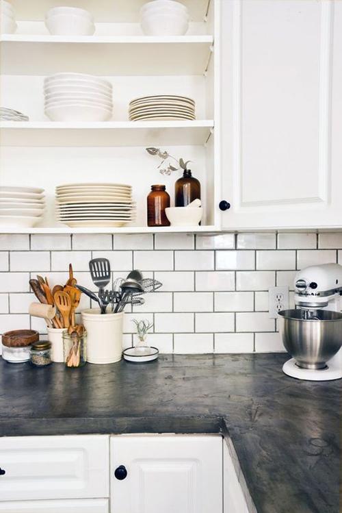 kitchen-open-shelves-white-tiles